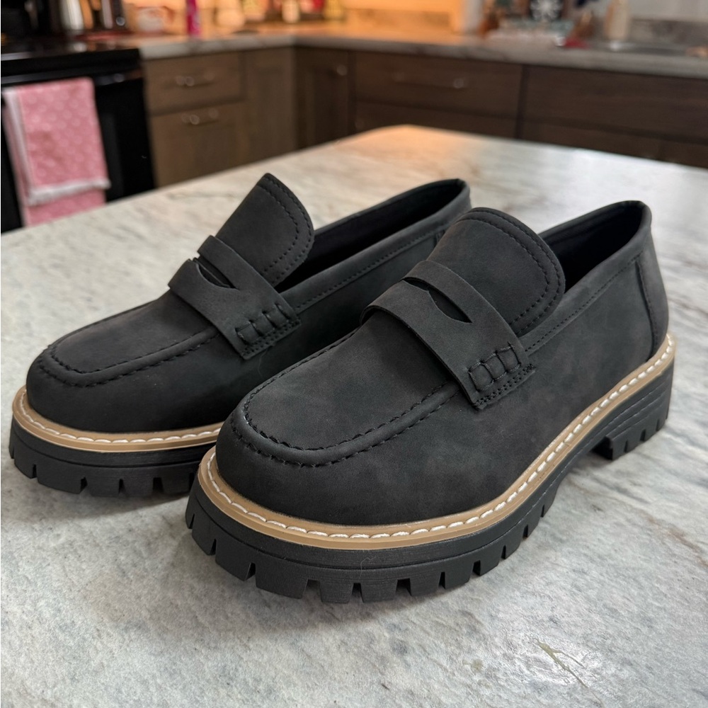 Women's Black Chunky Sole Loafers